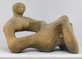 Henry Moore S Sculptures Look Closer Tate Henry moore is considered the most prominent british sculptor of the 20th century, and his work had a strong influence on contemporary figural sculpture. tate