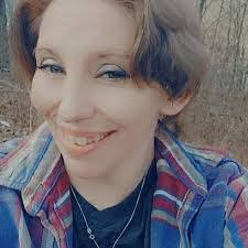 Anna Moats's Instagram, Twitter & Facebook