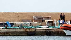 D'après abdou khadre sanoko, ces jeunes qui partent en émigration clandestine ne sont pas, pour la plupart, dans une situation financière reluisante. Naufrage A Lampedusa Au Moins 130 Morts Deuil National En Italie Jeune Afrique