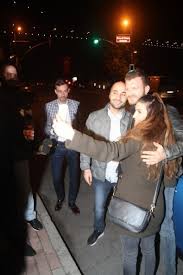 Kendisinin kalbi oldukça uzun süredir boştur. Mesut Yar La Burada Laf Cok Yakisikli Oyuncu Tayanc Ayaydinin Gulduren Anisi