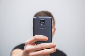 Mar 13, 2018 · users should select their new gesture and then drag the new dot that appears on to the record button in snapchat, when the user releases the button, the recording will begin and they'll be snapping. How To Record Without Holding The Button In Snapchat