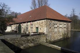 Das haus dellwig ist ein wasserschloss und wurde im 13. Wasserschloss Haus Dellwig Dortmund Architektur Baukunst Nrw