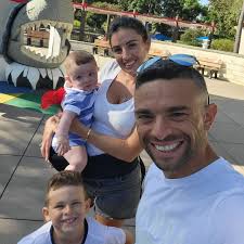 Just turn 25 feel like yesterday i was 18 🤣 Thank you very much to all of  you for your text, voice message and calls. Much appreciated🙏🏻 34🎂 I  will replied you