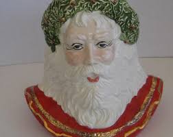 Santa Head Figurine Ceramic Flat Hand Painted Christmas Holiday Decor