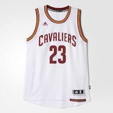 This kid from akron is heading to columbus to attend @ohiostate and continue his promise to finish school. Trikot Adidas Cleveland Cavaliers Lebron James 23 Sportartikel Sportega