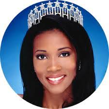 Krista Dees's Instagram, Twitter & Facebook