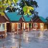 Tambahan lagi di sini turut ada chalet kayu kawasan kampung yang selesa untuk bermalam dan menikmati suasana tenang jauh dari bandar. 1