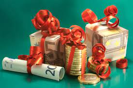 Im ersten fall wird das geld für bereits erbrachte leistungen gezahlt. Weihnachtsgeld Zuruckzahlen Was Passiert Bei Kundigung