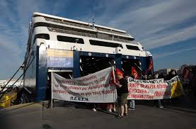 Tα πλοία «δένουν» στα λιμάνια. 80pijza8rz3l7m