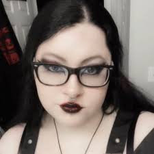 Victoria Stivers (@vgstiv)