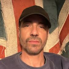 Chris Leonard: canciones, entradas para conciertos y vídeos