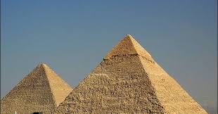 Petani miskin yang disebut dengan fellahin (atau tugas mengubah tradisi desa mesir adalah tigas berat, namun mulai terlihat beberapa kemajuan. 50 Fakta Menarik Tentang Mesir Berkuliah Com