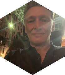 Frankie Calvert's Instagram, Twitter & Facebook