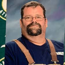 Anthony Caravantes's Instagram, Twitter & Facebook