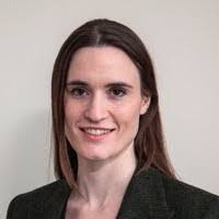 Sara Downes's Instagram, Twitter & Facebook