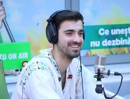 Acolo este ţara mea, şi neamul meu cel românesc! Marea Unire Zu 2018 Liviu Teodorescu CantÄ Live Acolo Este Èara Mea Radio Zu