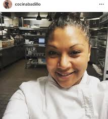 I'm a mom of 4, I own a personal chef business. I'm looking to give back to  my community. I've seen many posts from families that are in need of dinner  almost