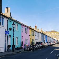 Последние твиты от brighton & hove albion (@officialbhafc). Brighton Is Full Of Colourful Houses And Streets Like This One Situated In North Laine Just Minutes Fr Brighton England Brighton Photography Brighton And Hove