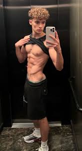 but daddy i love him — Romeo Twink