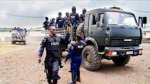 Delly sesanga plaide pour l'assouplissement de la mesure la veille du nouvel an. Est De La Rdc Fin Du Couvre Feu Decrete Apres Une Evasion Massive A Beni