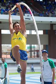 A partir da rodada inicial o sarrafo é colocado 5cm mais alto em cada uma das outras. Atletismo Puroesporte Pagina 8