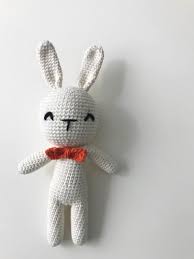 Amigurumiyi Seviyoruz Hem Cabuk Bitiyor Hem De Sonunda Bir Sey Uretmis Oluyor Ve Sevdiklerimize Hediye Edebiliyoruz Yuzlerce Tarif Orgu Amigurumi Tig Isleri