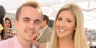 In 2000, frankie muniz landed his first starring role as young willie morris in the family drama my dog skip, which was released the same year he auditioned for the lead role in the hit tv series, malcolm in the middle. Frankie Muniz Loves Being Short Huffpost