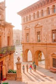 Construction began in 1882 and continues to this day. Wvab Uurvk7edm