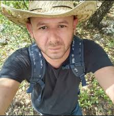 I wanted to post this because so many of us are getting scammed. To make a  long story short about 9 of us found each other