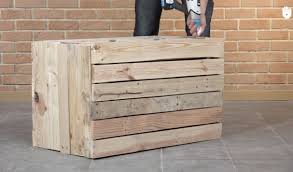 Rangement De Jardin Fait Maison Comment Fabriquer Un Coffre En Bois Blog Conseil Abri Jardin Garage Carport Bons Plans Il s'ouvre comme un coffre normal, mais il contient 6 rangées d'emplacements et peut. comment fabriquer un coffre en bois