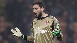 Ist kein wunder (nein) dass deine gang keine ist, korrekte nummer (yessir) frag mich schon lang wie die das so finden, ich geb 100 (scurr) für. Gianluigi Donnarumma Wechselt Offenbar Zu Paris Saint Germain Eurosport