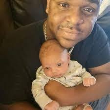 Ravanna Bey's Instagram, Twitter & Facebook