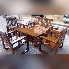 Konten  sembunyikan 3 jenis kursi tamu terbaik untuk rumah hunian. Jual Kursi Meja Tamu Roda Kayu Jati Minimalis Ukir Furniture Jepara Terbaru Juli 2021 Blibli