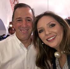 Carlos Lagunes's Instagram, Twitter & Facebook