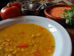 En cocina abierta, os explicamos qué es la lenteja roja, cuáles son sus propiedades y cómo cocinarla. Masoor Dal Sopa India De Lentejas Rojas Recetas Veganas Recetas Vegetarianas Vegetarianismo Net