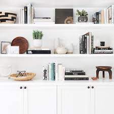 20 Ways To Artfully Style All The Shelves In Your Home Home Decor Home Interior