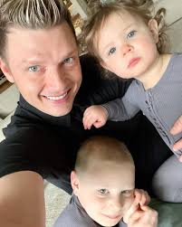 Former backstreet boy and hottest carter brother, nick carter's baby was born on tuesday. Backstreet Boys Nick Carter Facebook