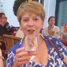 Can anyone recommend a hotel in central malaga that has a balcony and twin  rooms for people not toomobile . Thank you