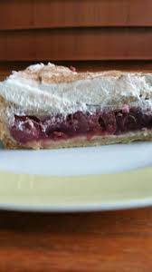 Guss aus 250 ml kirschsaft und tortenguss nach packungsanleitung herstellen und auf den kuchen verteilen. Veganer Kirsch Pudding Kuchen Archive Vegan Und Munter
