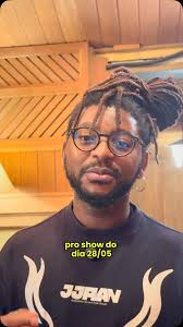 Se liga no recado do meu irmão @dedesilva ; aniversariante do dia e  showzaço de lançamento do #doubleband no dia 28/5 no @bluenotesp !! Vai  rolar muito som e agora vai ter que rolar bolo 🎂 !! Bora ?! ...