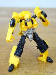 Volkswagen beetle weathered yellow with robot on chassis and charlie diecast figurine bumblebee 2018 movie transformers series hollywood. Chcse S Blog Toy Review Transformers Bumblebee Bumblebee Camaro Speed Series