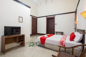 Malang, jawa timur, indonesia, asia geographical coordinates: Reddoorz Lawang Malang Oppdaterte Priser For 2021