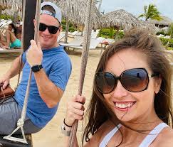 Una mas el Presidente! What a great week in paradise celebrating  @shelbypbanks and @sandster20. Thank you for having us! . . . . . . .  #beachwedding #destinationwedding #puntacana #dominicanrepublic #paradise  #beachweddingoutfit @lulus