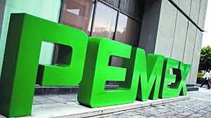 Pemex confirma fuego en la terminal de Pajaritos