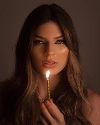 Mariana Finol's Instagram, Twitter & Facebook