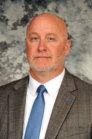 Steven Winder's Instagram, Twitter & Facebook