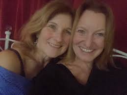 We'll be arriving at 7pm tomorrow evening.. staying in Los cristianos where  is the best night out close by please ♥️