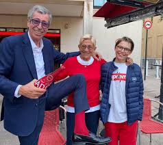 Isabelle et patrick balkany ont été condamnés à trois ans de prison ferme le 4 mars 2020. Isabelle Balkany On Twitter Fete Nationale La Famille Tricolore On Attend Le Feu D Artifice Levallois Courbevoie 14juillet 14juillet2020 Fetenationale Https T Co S3h34mtjwv