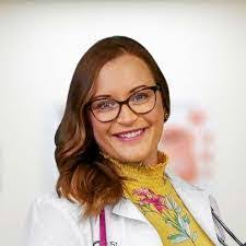 Amanda Blaska's Instagram, Twitter & Facebook