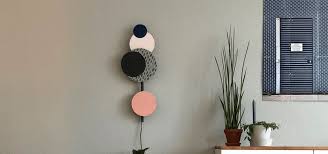 Diy Lampe Mit Auswechselbaren Scheiben Baue Dir Eine Lampe Mit Gardinenstange Und Dazugehorigem Halter Von Ikea Lampen Diy Sachen Diy Lampen Einfache Diy
